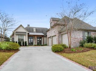 2733 Tiger Crossing Dr, Baton Rouge, LA 70810