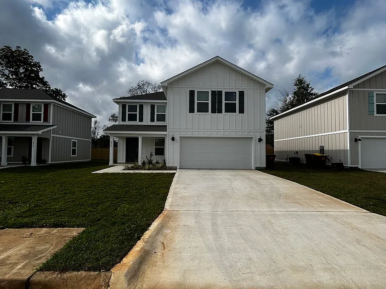 4919 Valor Ct — Photo 1
