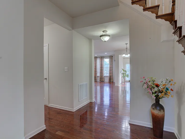 43185 Tandridge Way — Photo 11