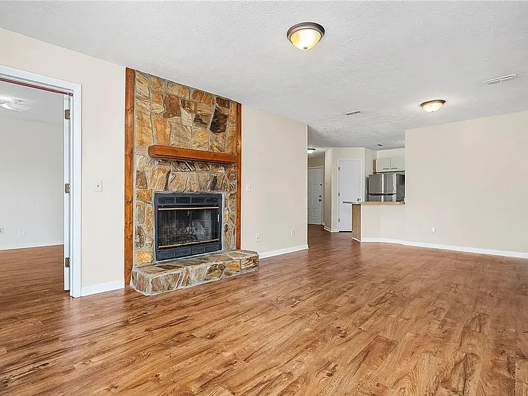 1006 Brookhollow Dr #9 — Photo 11