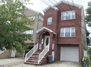 1020 Laura St, Elizabeth, NJ 07201
