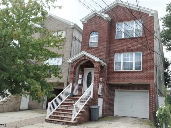 1020 Laura St, Elizabeth City, NJ 07201