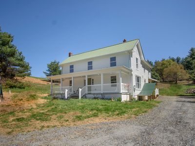 809 Graysville Rd SE, Copper Hill, VA, 24079
