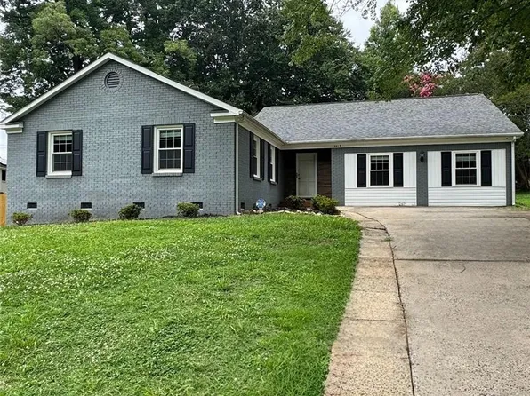 5419 Galway Dr, Charlotte, NC 28215