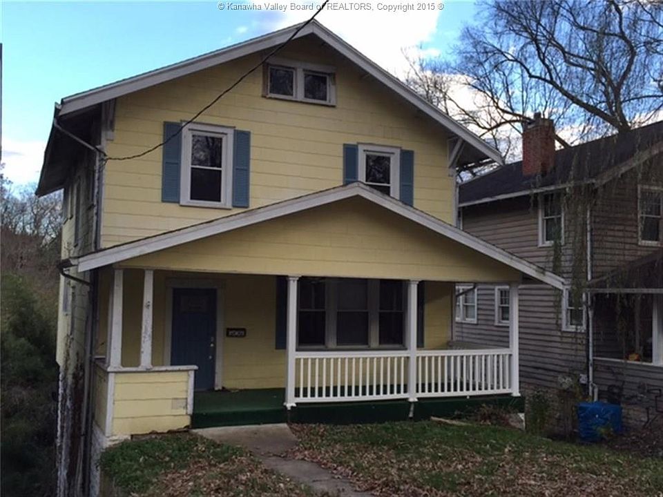 2nd image of 910 Pine Rd