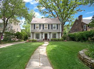 2715 Berkshire Rd, Cleveland Heights, OH 44106