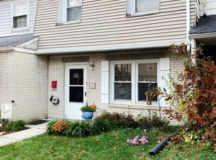 11 Nathan Hale Ct, Newark, DE 19711