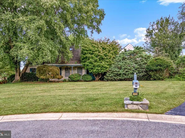 104 Cameron Dr, Hockessin, DE 19707