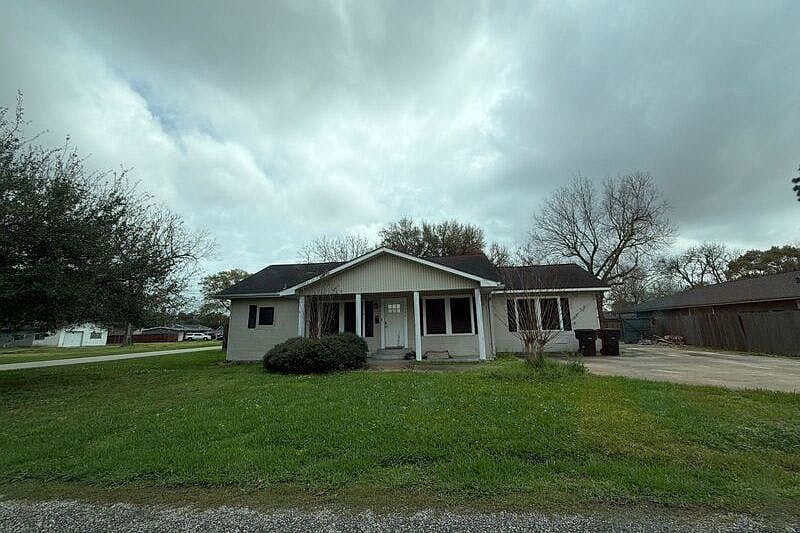 1st image of 1405 Avenue C