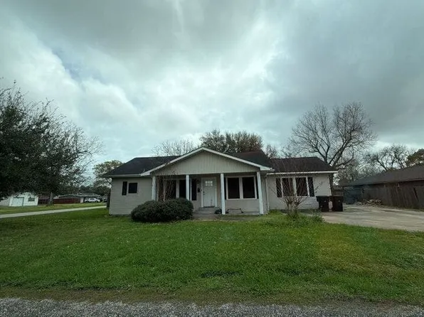 1405 Avenue C, Nederland, TX 77627