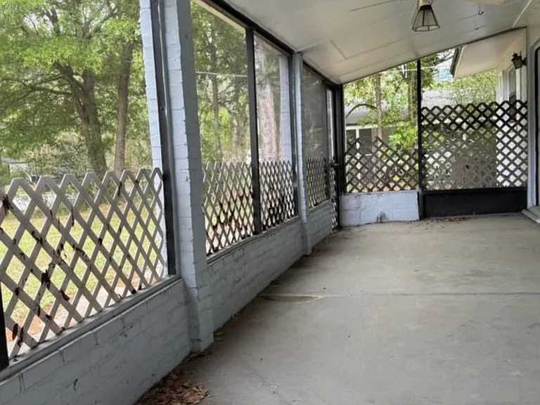6528 Mitford Rd — Photo 3