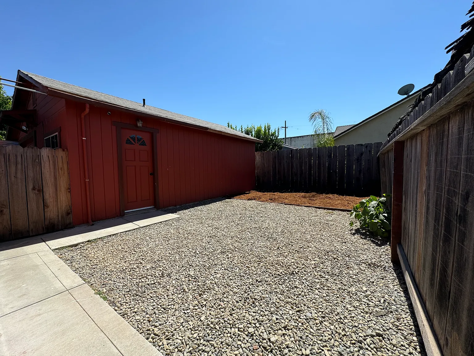 1 bed, 600 sqft, $1,800 — Photo 2