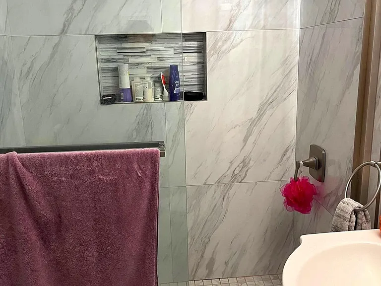 37 Canterbury Sq #201 — Photo 10