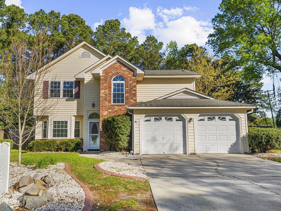 1st image of 132 Knightsbridge Dr