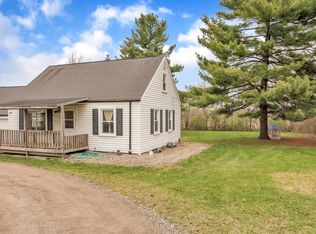 10333 Plains Rd, Eaton Rapids, MI 48827