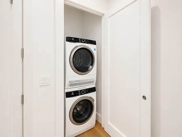 188 Cooper St #2B — Photo 5