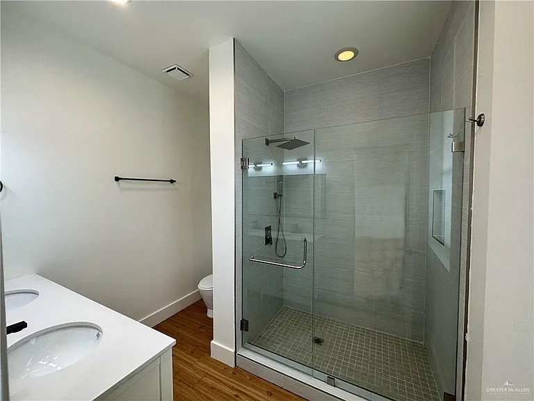 2312 S 43rd St — Photo 24