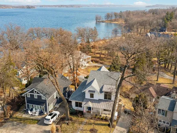 603 Agaming ROAD, Fontana, WI 53125