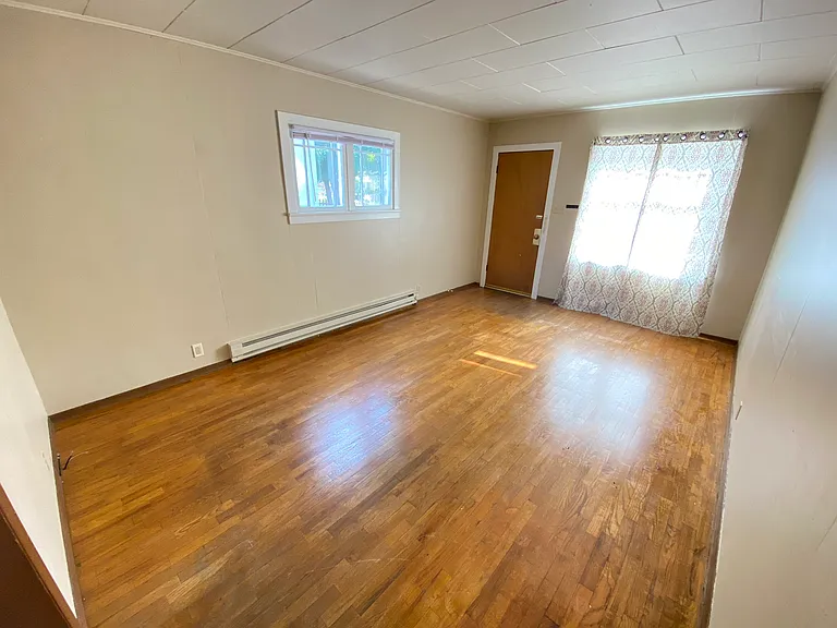 307 S Ruby St — Photo 3