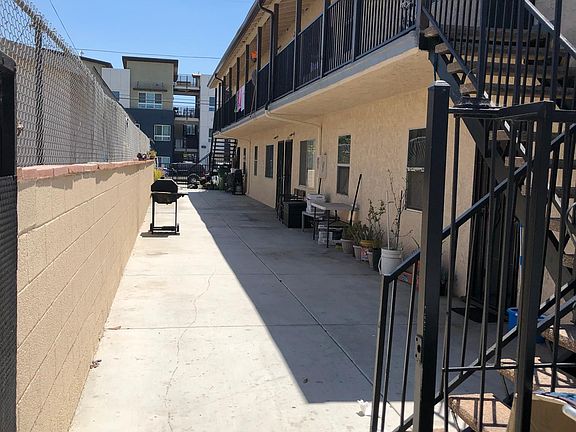 3rd image of 319 Hawaiian Ave #7