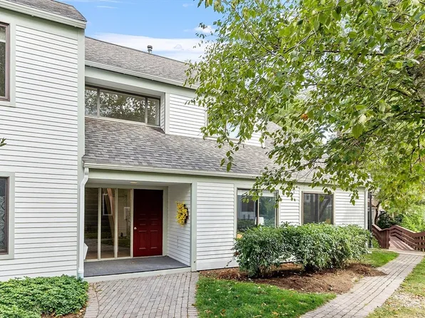 1 Concord Greene Unit 7, Concord, MA 01742