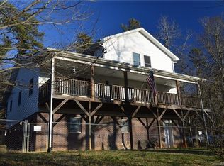 12 Mountain Rd, Arden, NC 28704