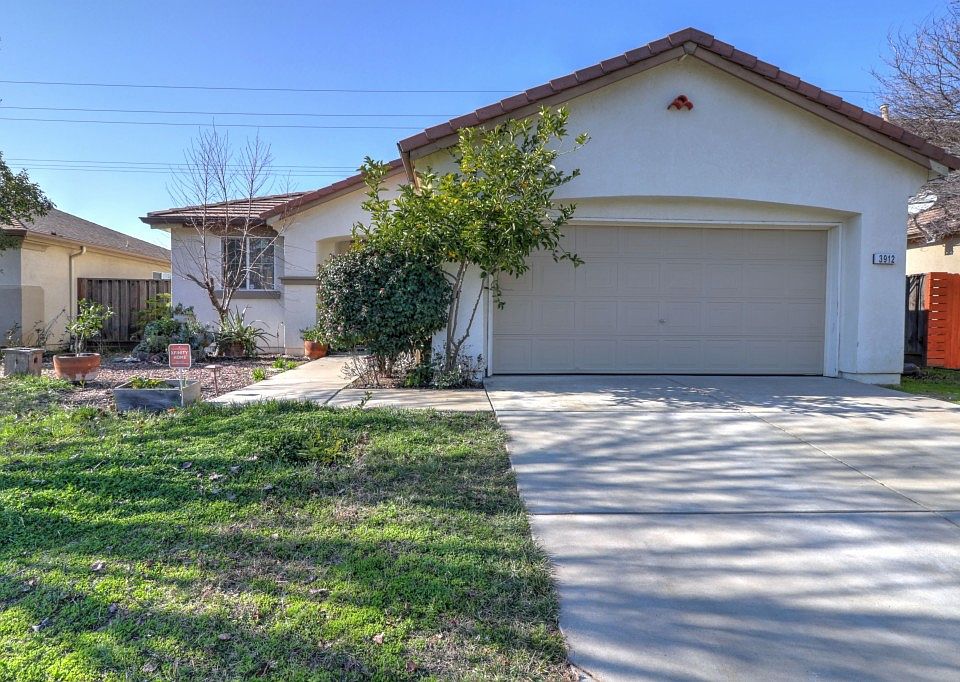 1st image of 3912 Eugene Dr