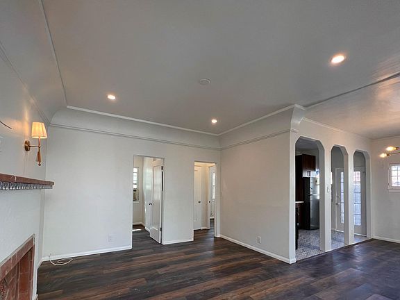 5th image of 639 N Spaulding Ave
