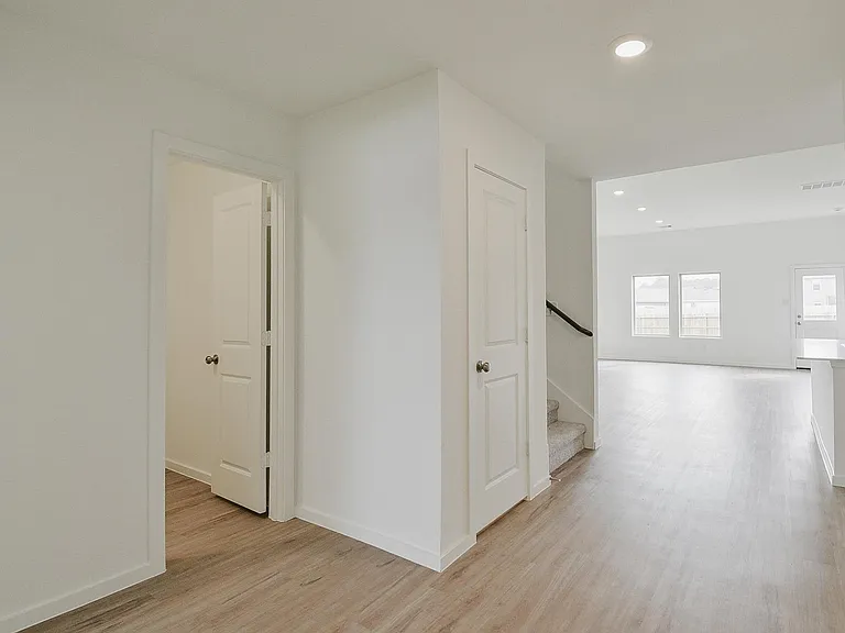 21811 Carpineti Ln — Photo 6
