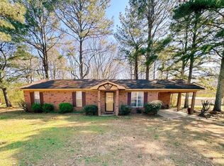 1218 County Road 194, Blue Springs, MS 38828