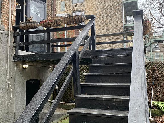 3rd image of 1414 W Erie St #1