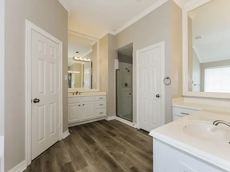 2604 Millstream Dr — Photo 11