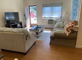 753 Highland Ave #101S, Needham Heights, MA 02494