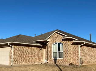 1012 Coyote Dr, Yukon, OK 73099