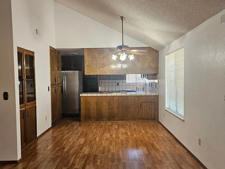 3544 Traveler Ct — Photo 5