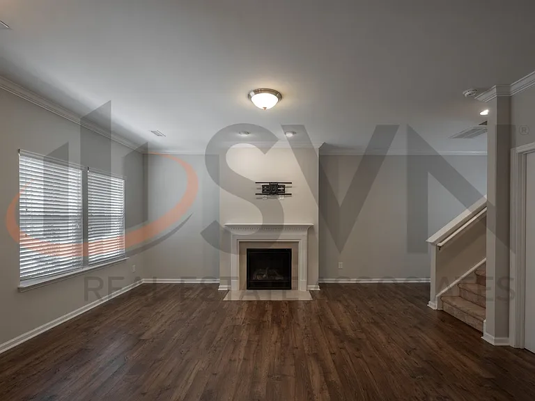 215 Hamlet Pl — Photo 10