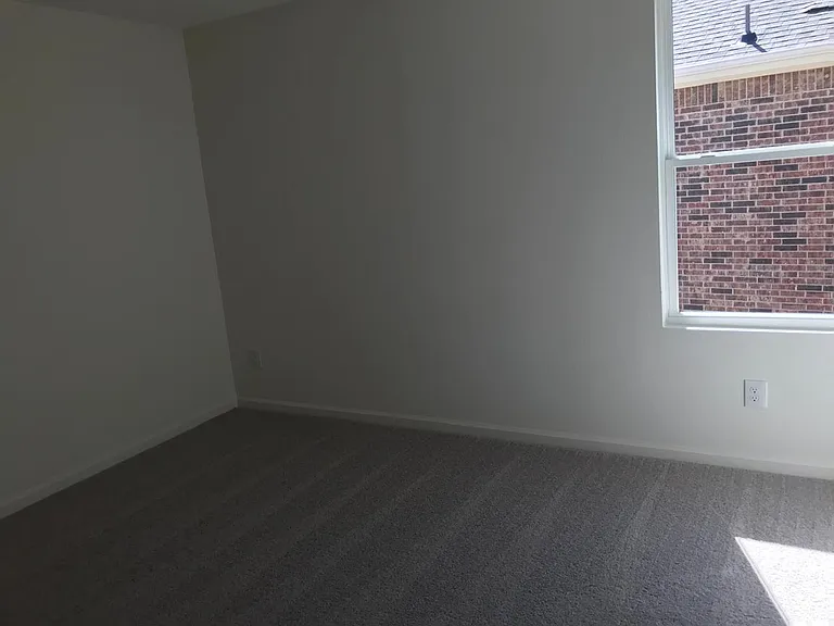 203 Bradford Dr — Photo 34