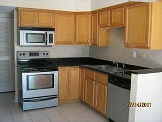 2nd image of 635 Shaw Ct