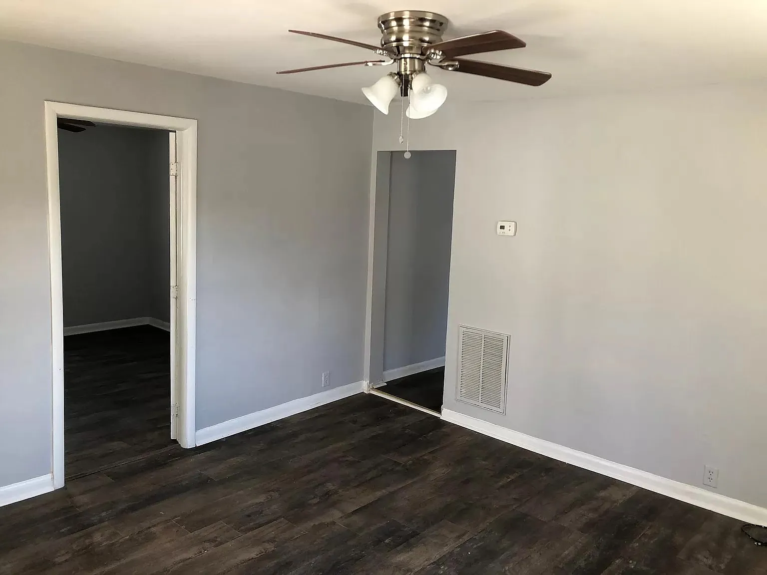 2 bed, 804 sqft, $1,600 — Photo 2