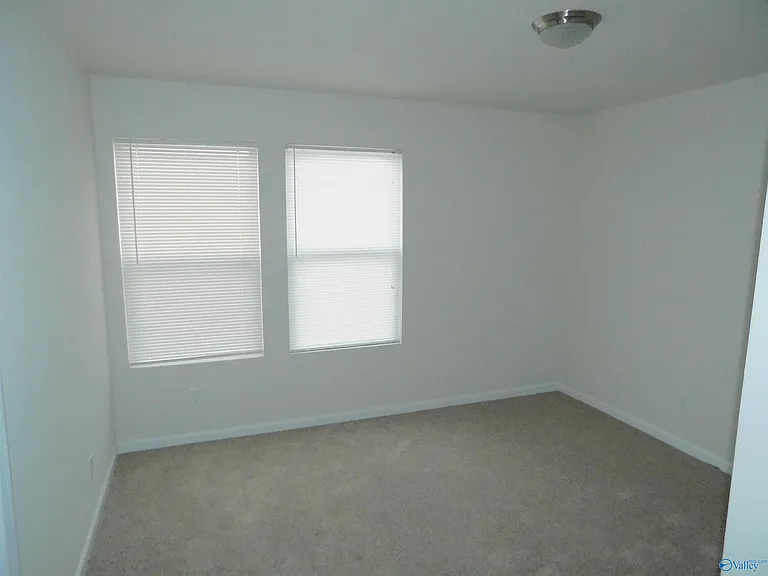 130 Lockport Dr — Photo 18