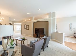 385 Riverbend Dr, Ludlow, KY