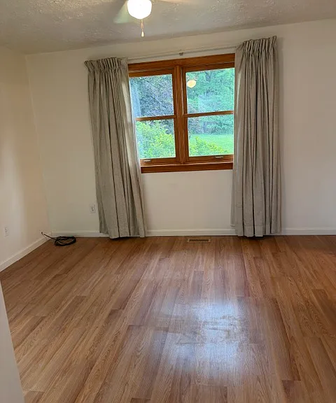 402 Woodcock Dr — Photo 11