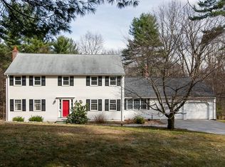 114 Pheasant Hill Ln, Carlisle, MA 01741