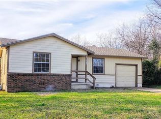 4812 Nell St, Fort Worth, TX 76119