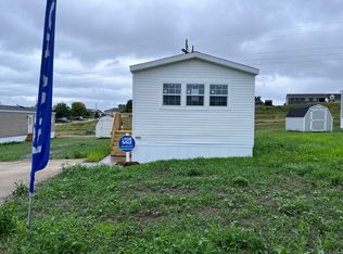 515 Chestnut Trl, Dubuque, IA 52001