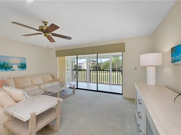 151 Quail Forest BLVD #202, NAPLES, FL 34105