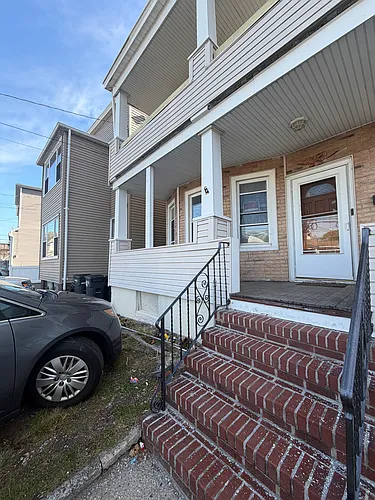 362 River Dr #1 Photo 1