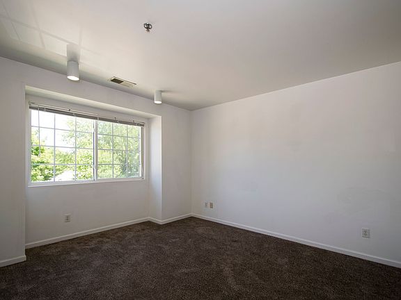 4th image of 1117 Plymouth Dr #298