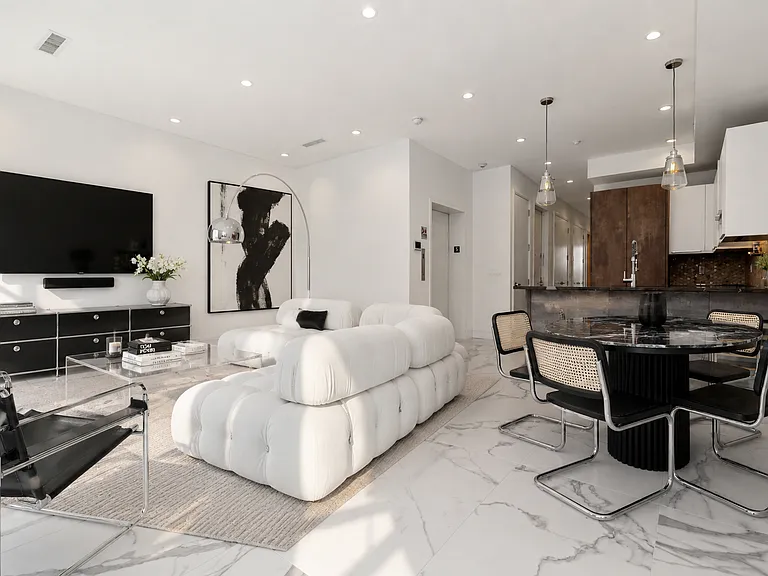 127 Avenue D #10 — Photo 3