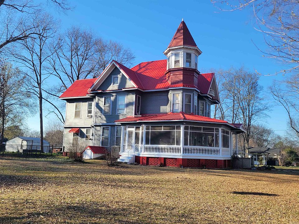 1st image of 709 N Morrill St